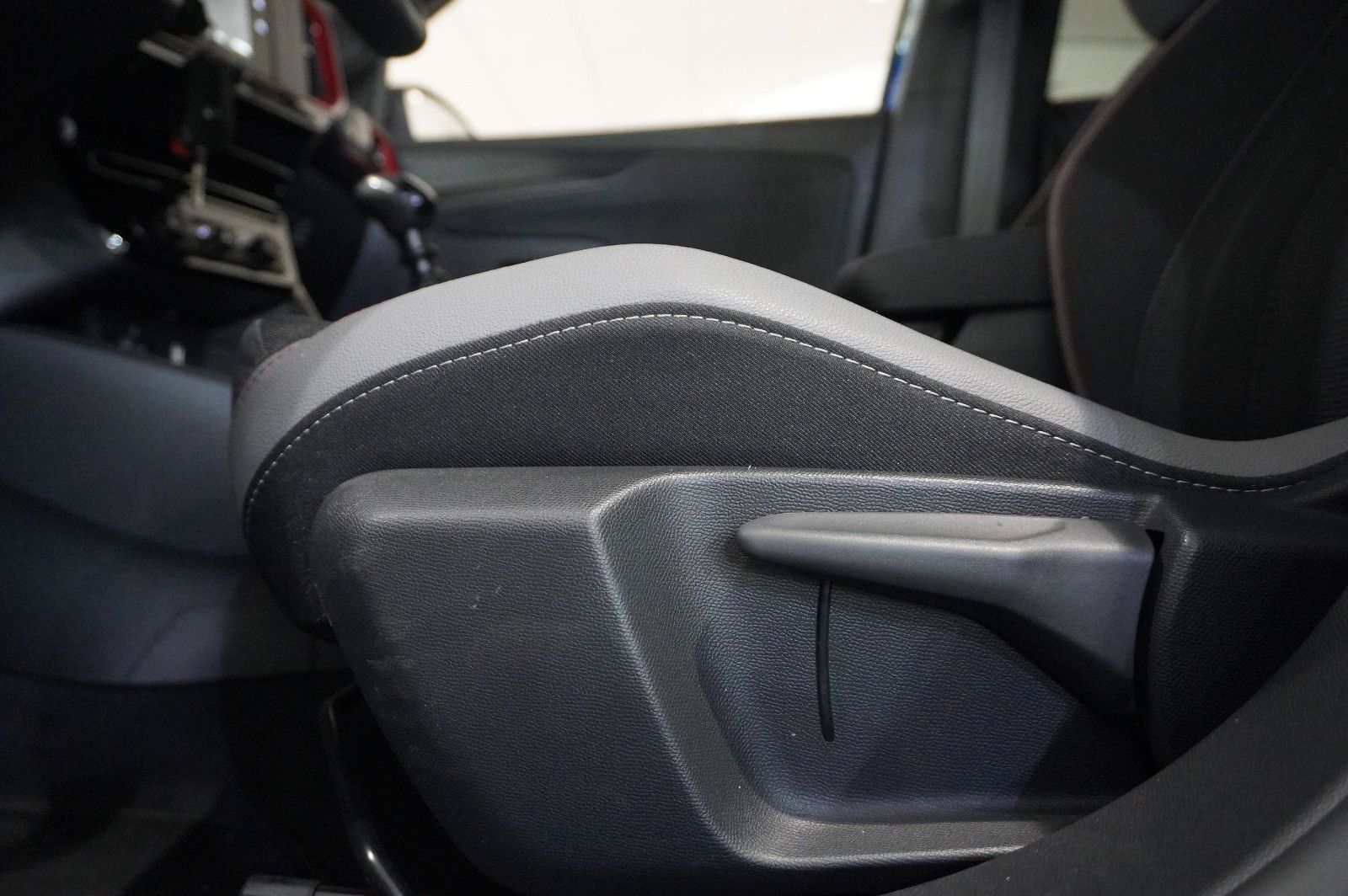 Fahrzeugabbildung Opel Mokka GS SPORT 1.2T NAVI/LED/KAMERA/SPORT/VIRT.