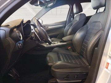 Alfa-Romeo Stelvio - 10