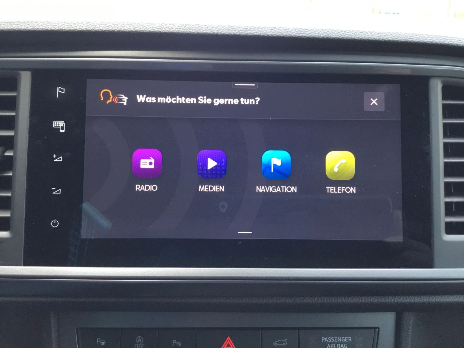 Fahrzeugabbildung CUPRA Ateca 2.0 TSI 4Drive DSG+Pano+AHK+19"+ACC+LED