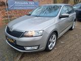 Skoda Rapid Spaceback Elegance*Klima*Sitzh*PDC*Xenon* - Skoda Rapid Elegance mit Benzin-Antrieb
