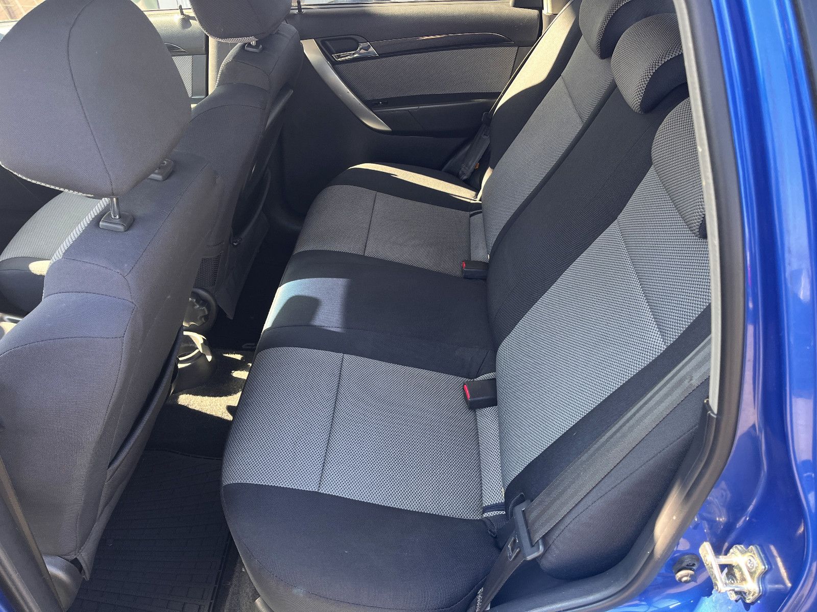 Fahrzeugabbildung Chevrolet Aveo Schrägheck LT 1.4 Automatik