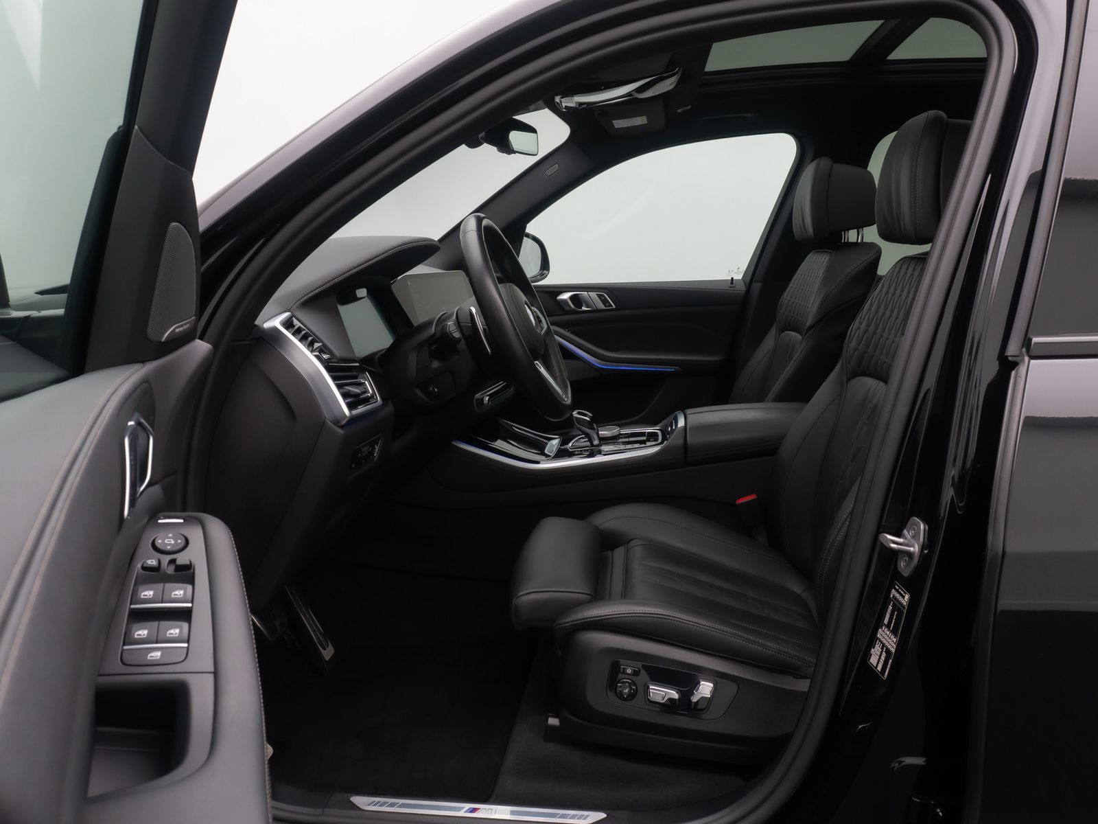 Fahrzeugabbildung BMW X5 xD40d M Sport Panorama DAB Laser 360°HUD 21Zl