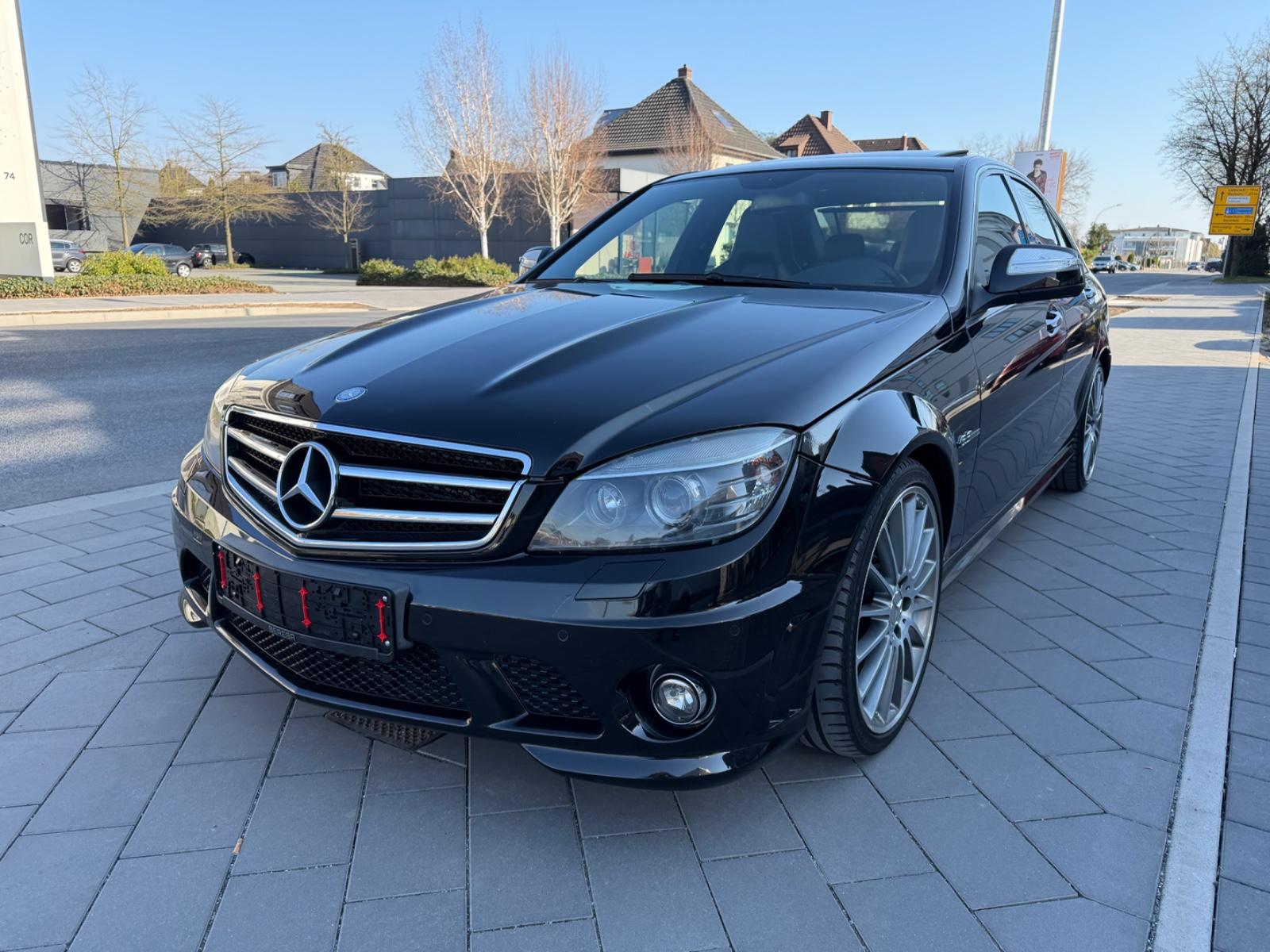 MERCEDES-BENZ C 63 AMG 6.3L V8 457CH