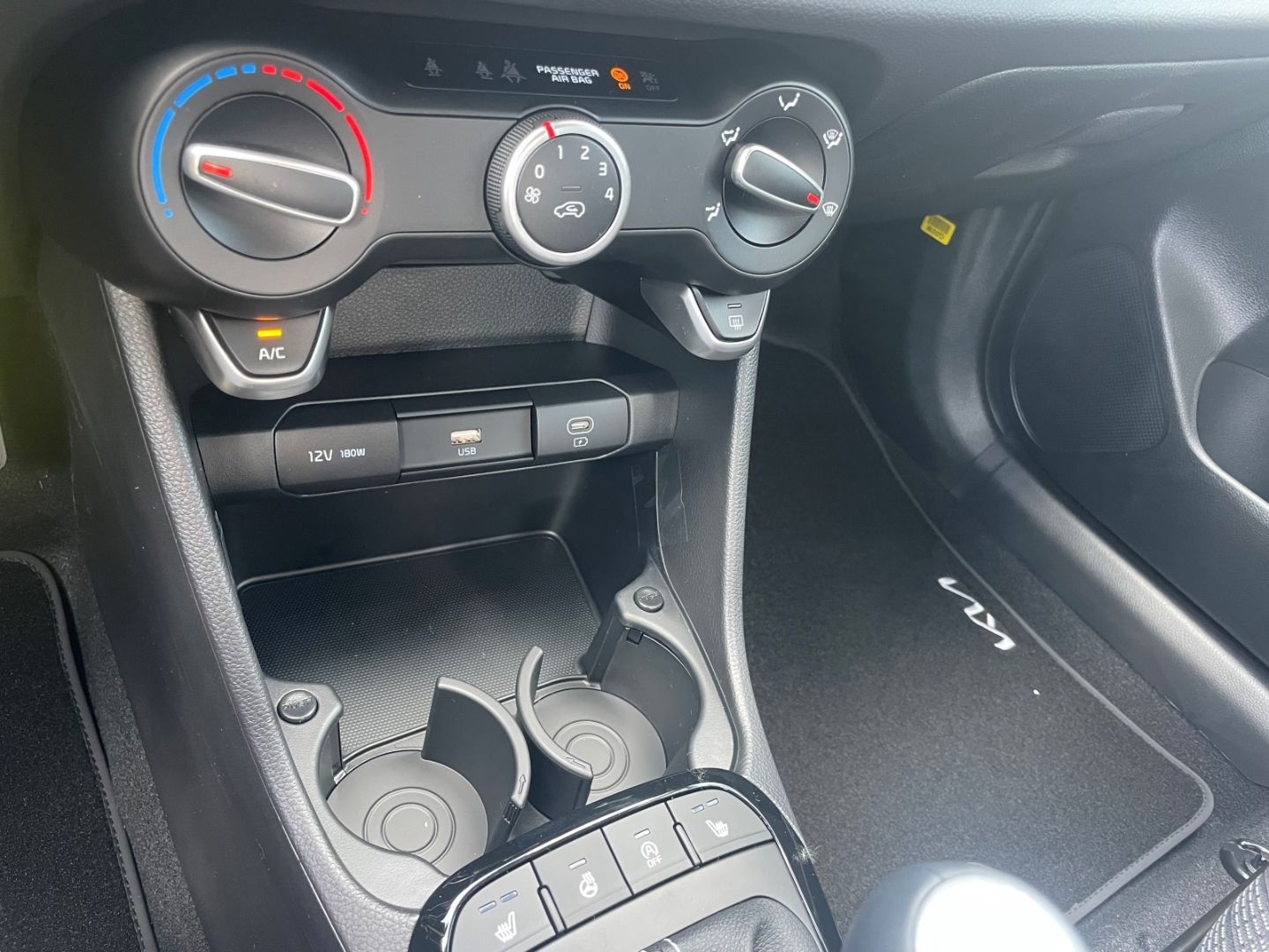 Fahrzeugabbildung Kia Picanto Vision PDC SHZ Navi Klima Lenkradhzg