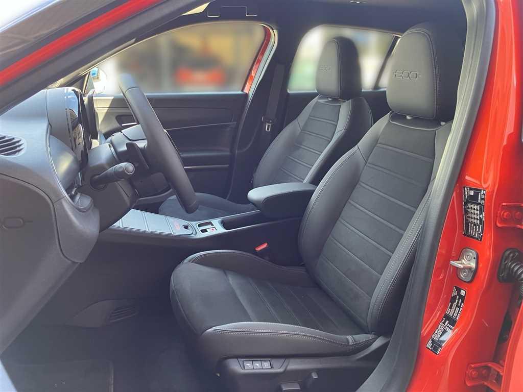 Fiat 600 MHybrid Sport LED PDC Kamera Sitzheizung PDC
