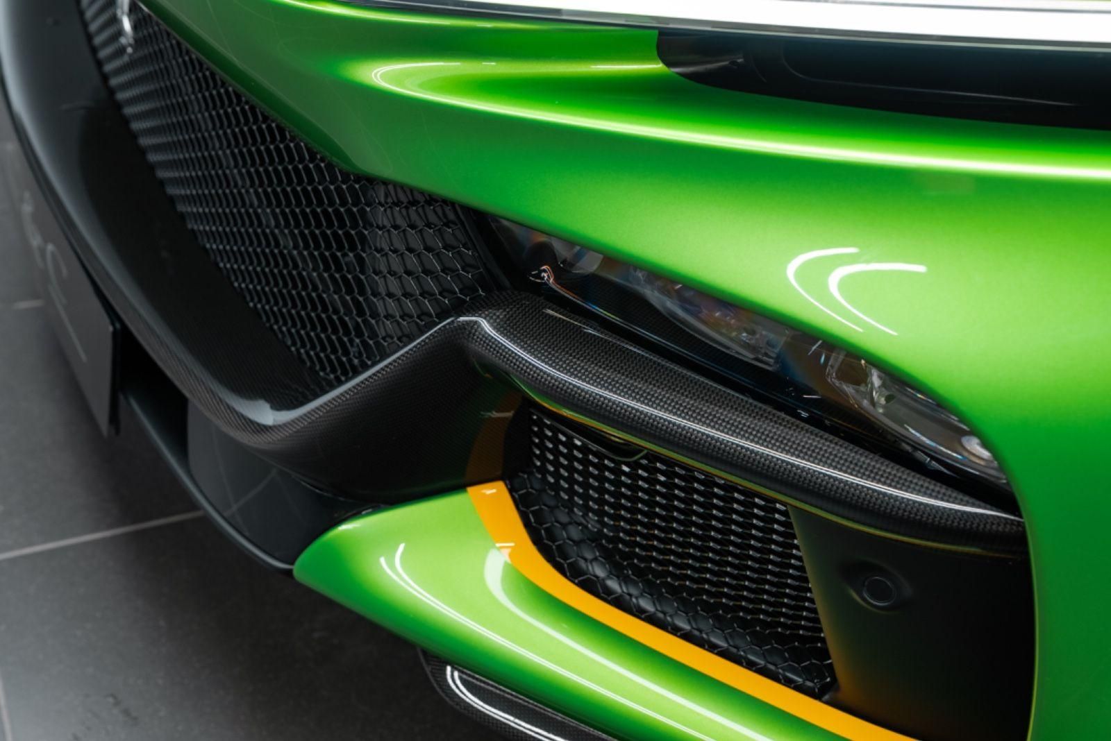 Fahrzeugabbildung Ferrari Purosangue V12 FULL CARBON/LIFT/MASSAGE/STOCK