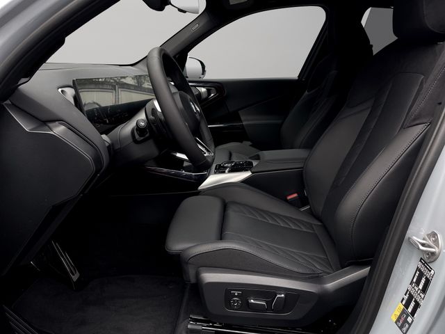 Foto Nummer 9: BMW 3 30e xDrive