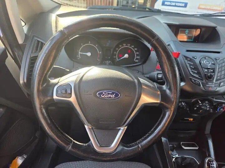 Ford EcoSport 2015 — photo 10