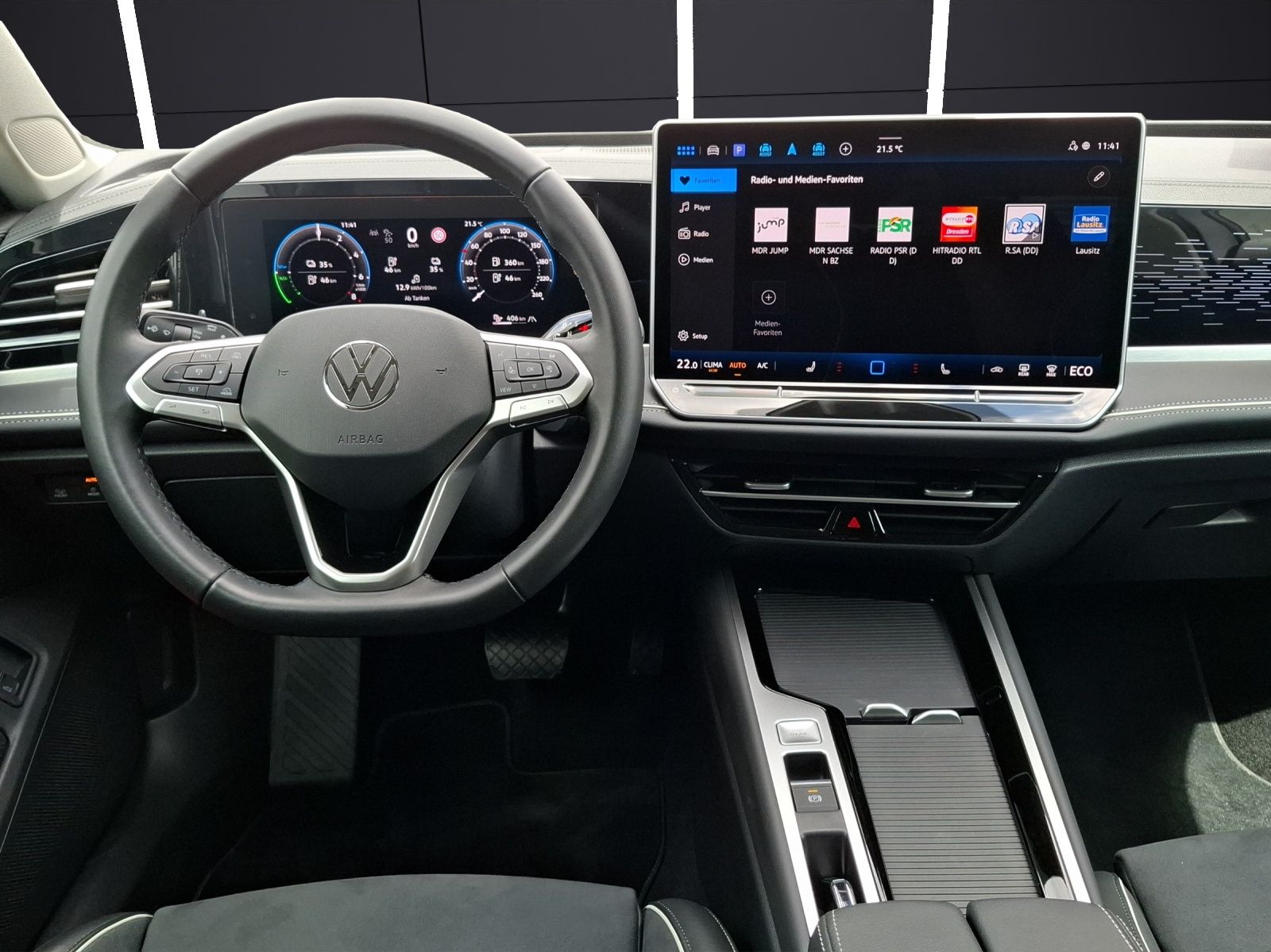 Fahrzeugabbildung Volkswagen Passat eHybid Elegance DSG Matrix AHK Navi HUD A