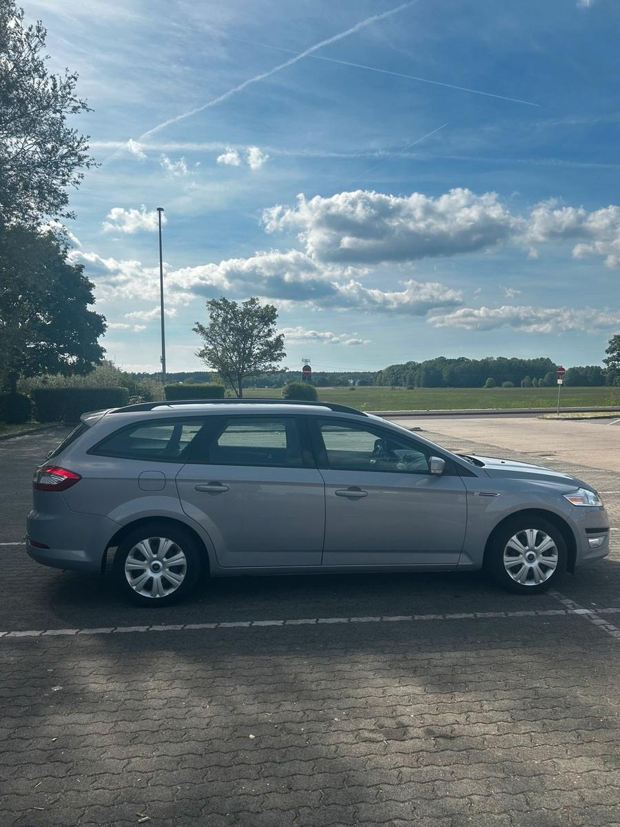 Ford Mondeo 2010 — engine 120 HP (88kW)