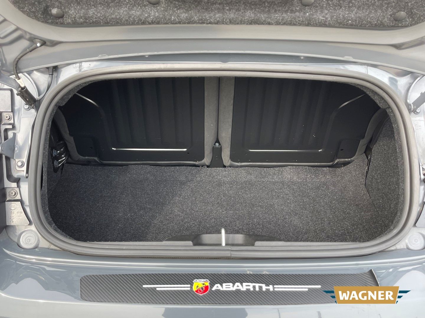 Fahrzeugabbildung Abarth 500 Cabrio 595 C Turismo 1.4 Leder Automatik