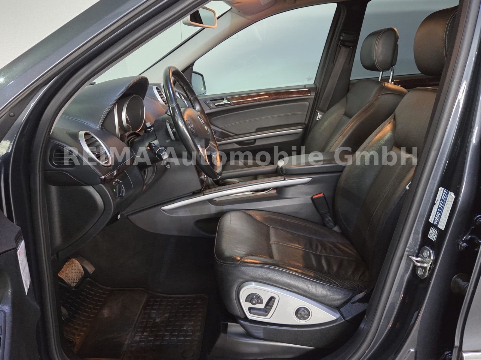 Fahrzeugabbildung Mercedes-Benz GL 350 BlueTec 4Matic, 7 Sitzer, Leder, AHK