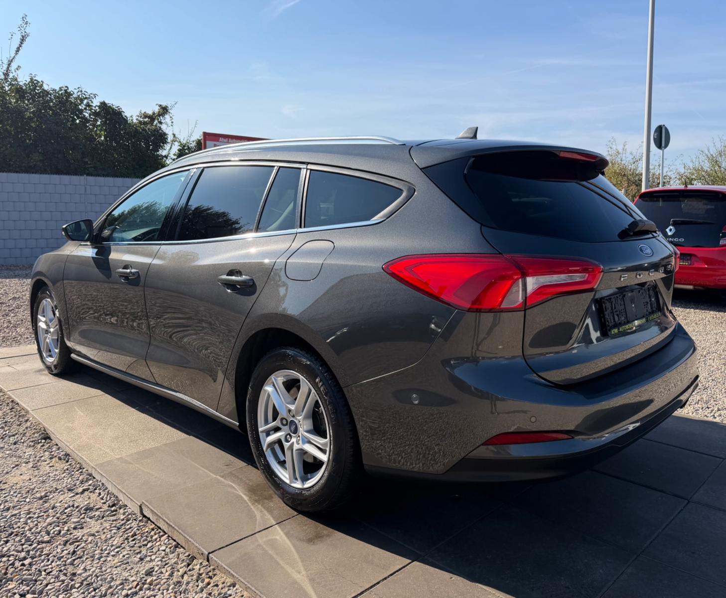 Ford Focus Turnier Cool & Connect Sport Lenkrad