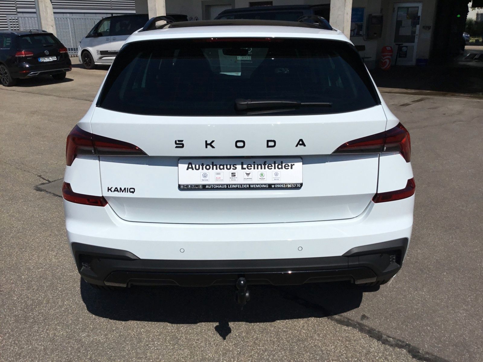 Fahrzeugabbildung SKODA Kamiq 1.5 TSI DSG Monte Carlo+AHK+Navi+Kamera