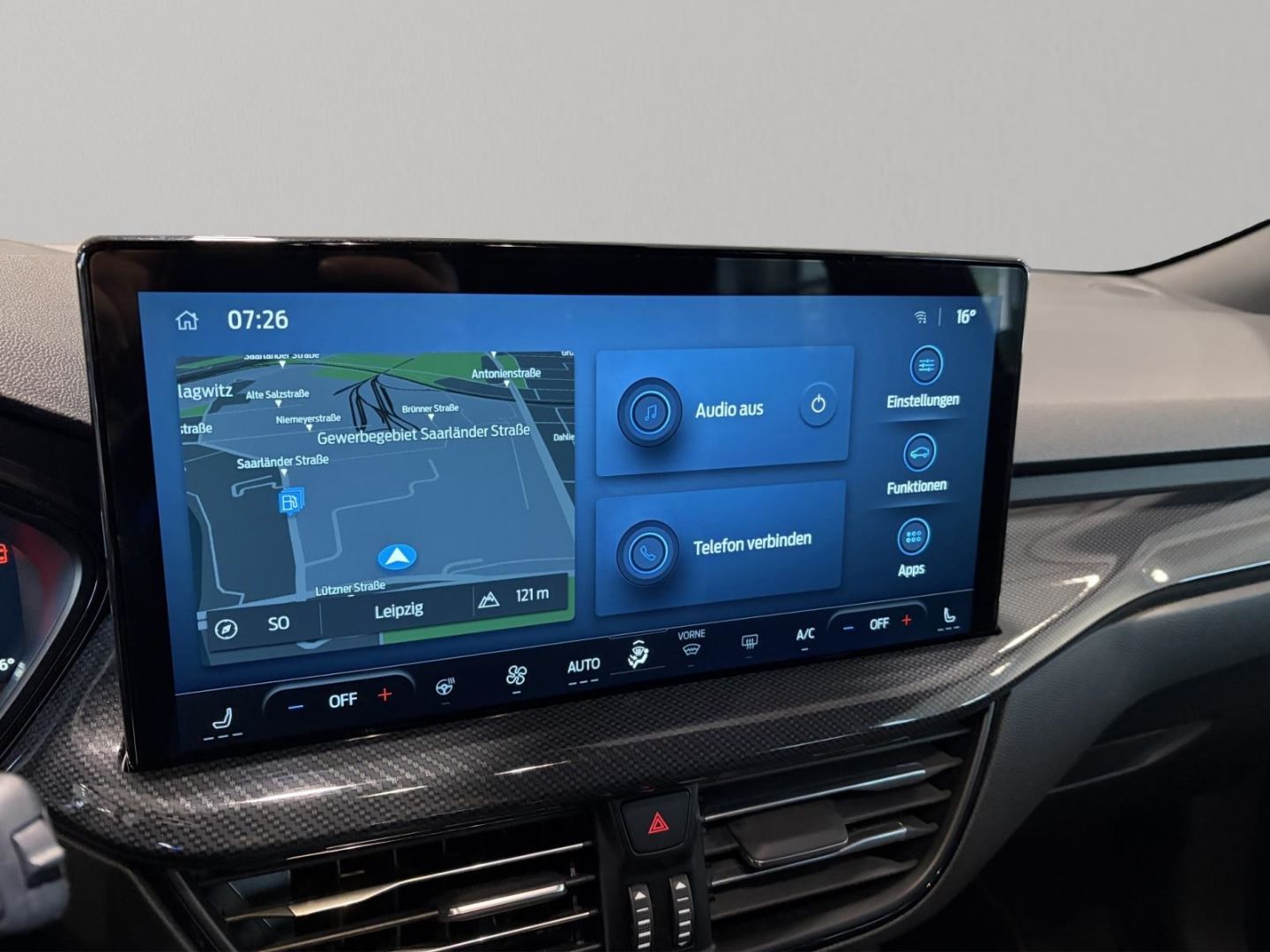 Fahrzeugabbildung Ford Focus Turnier ST-Line X HUD AHK-abn Navi LED ACC