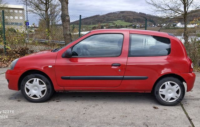 Renault Clio II Campus 2012