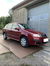 Skoda SKODA Fabia 6Y Kombi Benzin 55 KW - Skoda Fabia: 6y