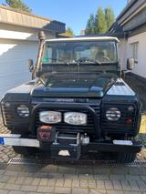 Land Rover Defender 90 TD 5 Station Wagon -