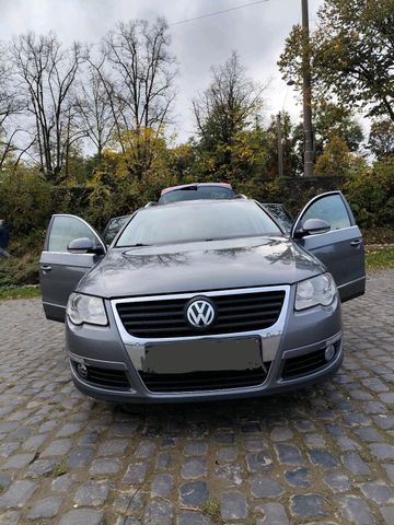 Volkswagen VW Passat Variant 2.0 TDI   TüV 4/ 2026