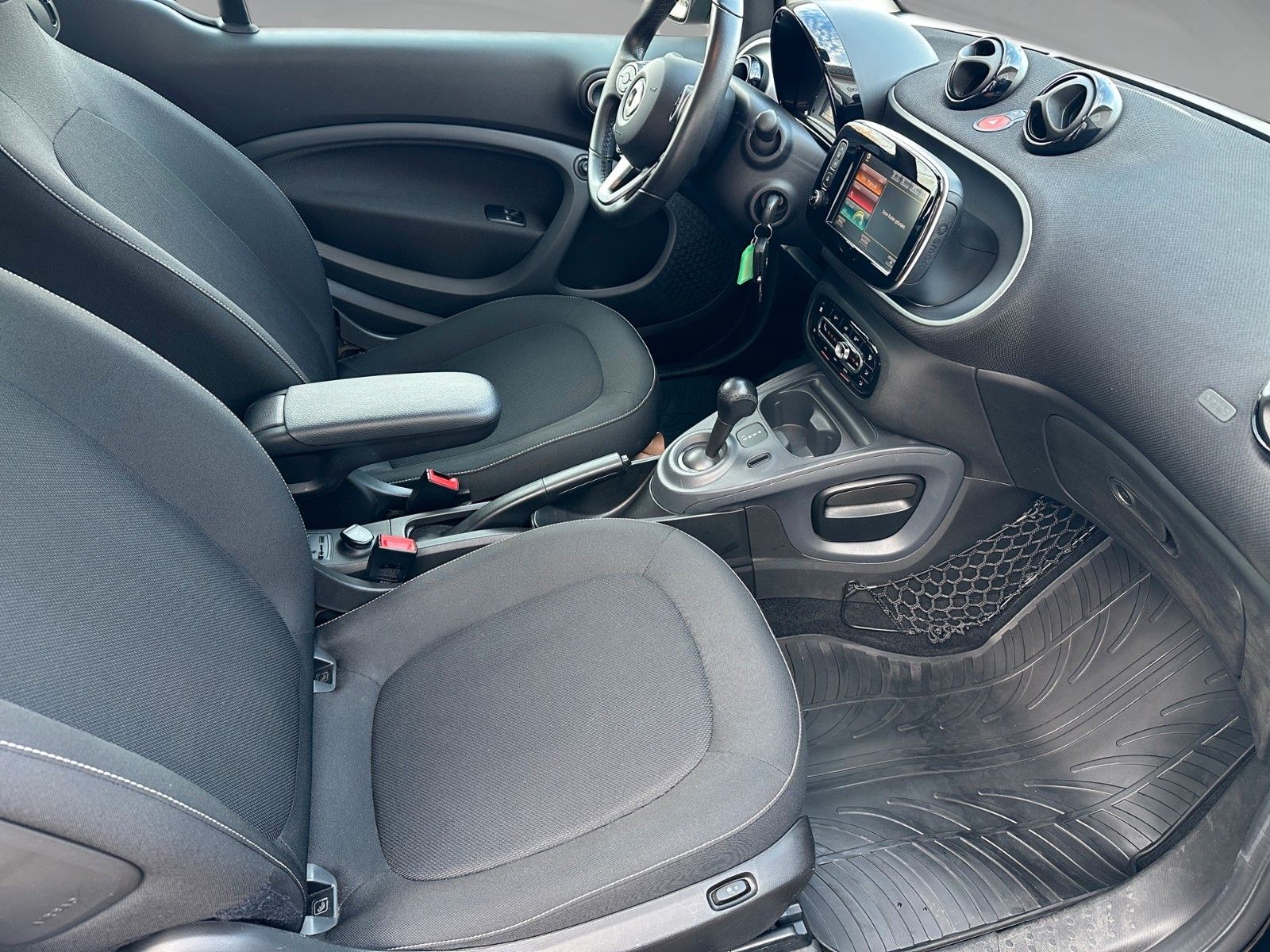 Smart smart fortwo coupe passion Pano Shz Allwetter – Bild 4
