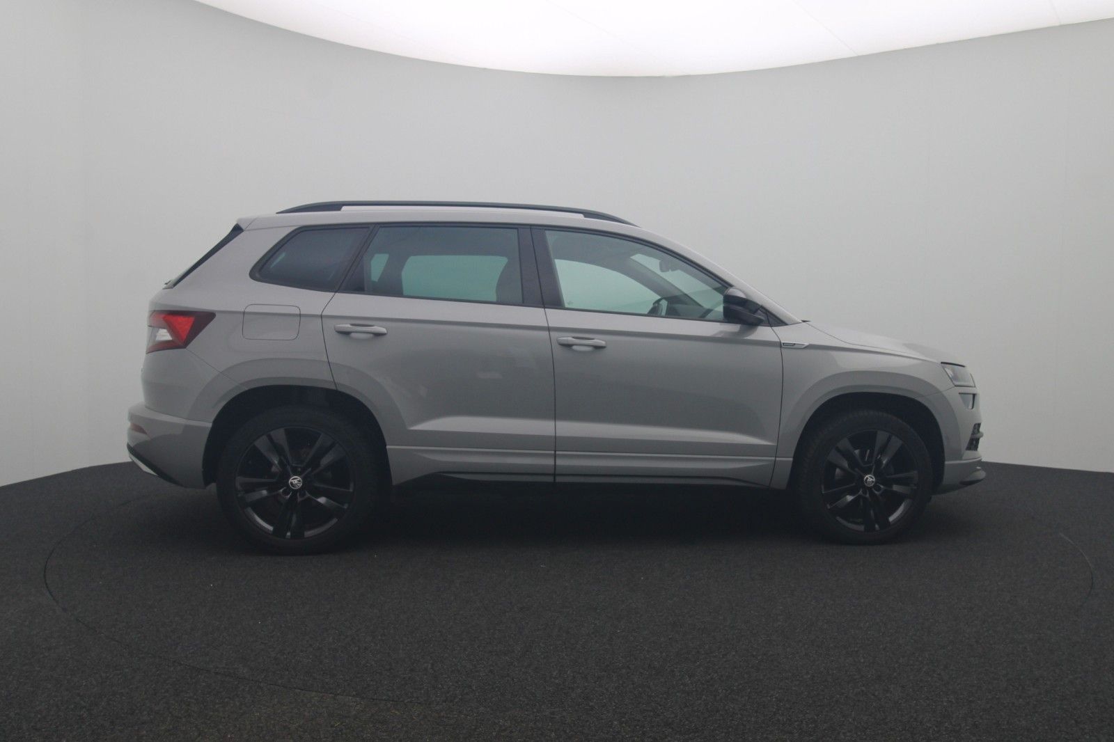 Fahrzeugabbildung SKODA Karoq 1.5 Ambition Sports-Line LED NAVI ACC