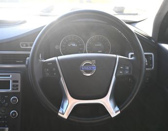 Volvo V70 T5 Summum *RHD* – Bild 12