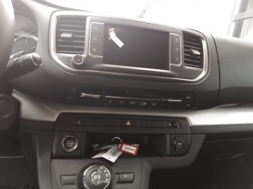 Opel Zafira Life - 11