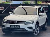 Volkswagen Tiguan Highline BMT/Start-Stopp 4Motion - Volkswagen Tiguan mit Diesel-Antrieb: Weiß, mit Apple Carplay