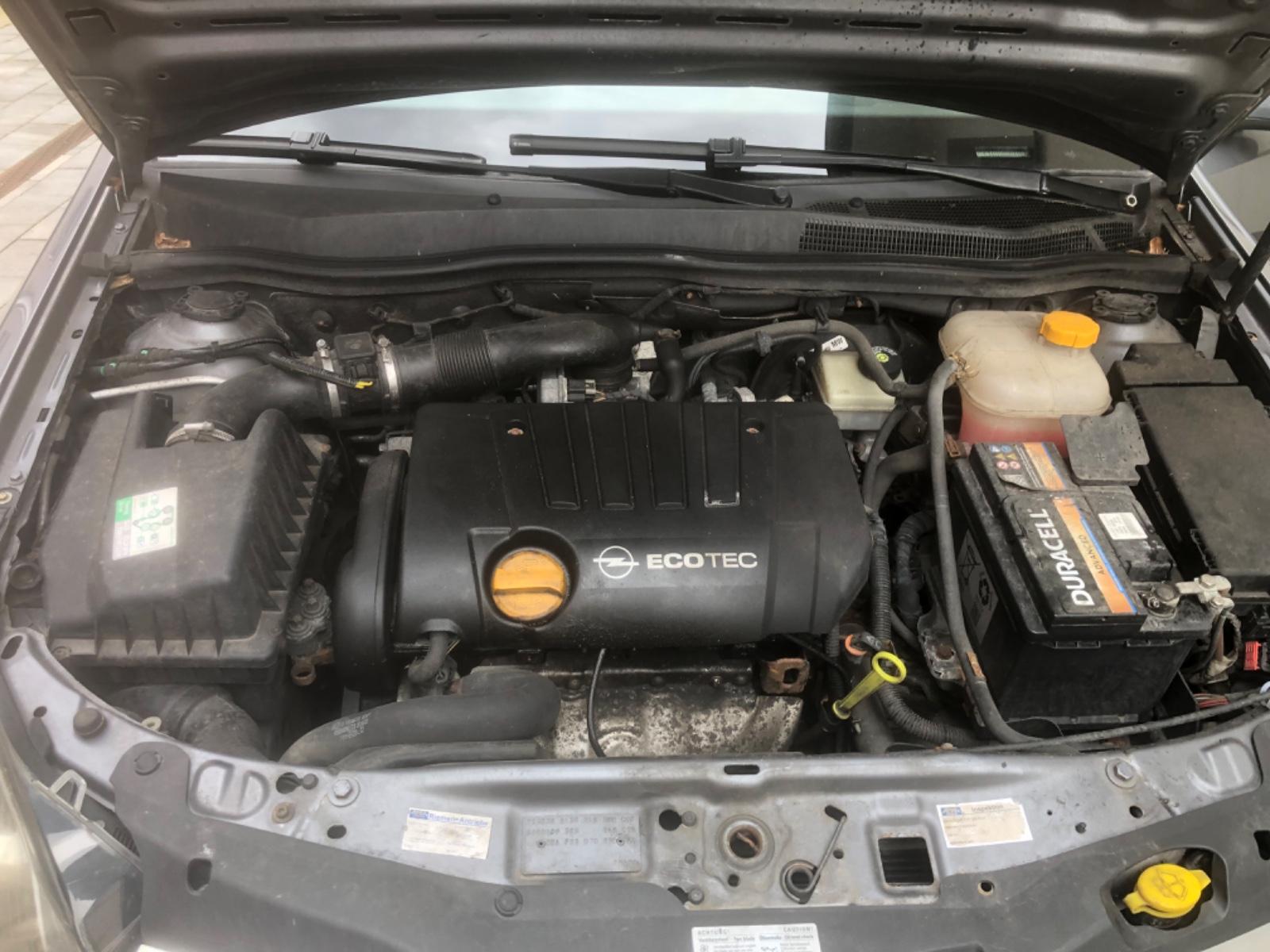 Opel Astra 2005 — photo 12