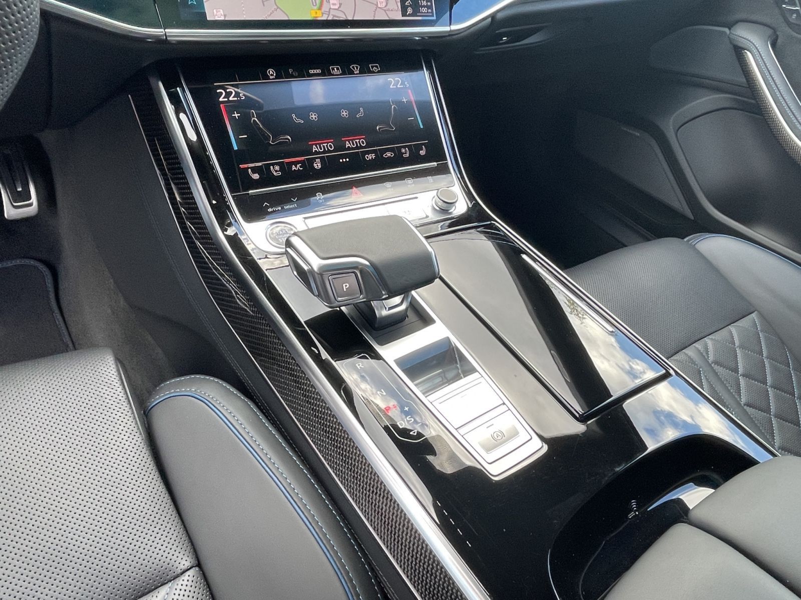 Audi A8 - Bild 15