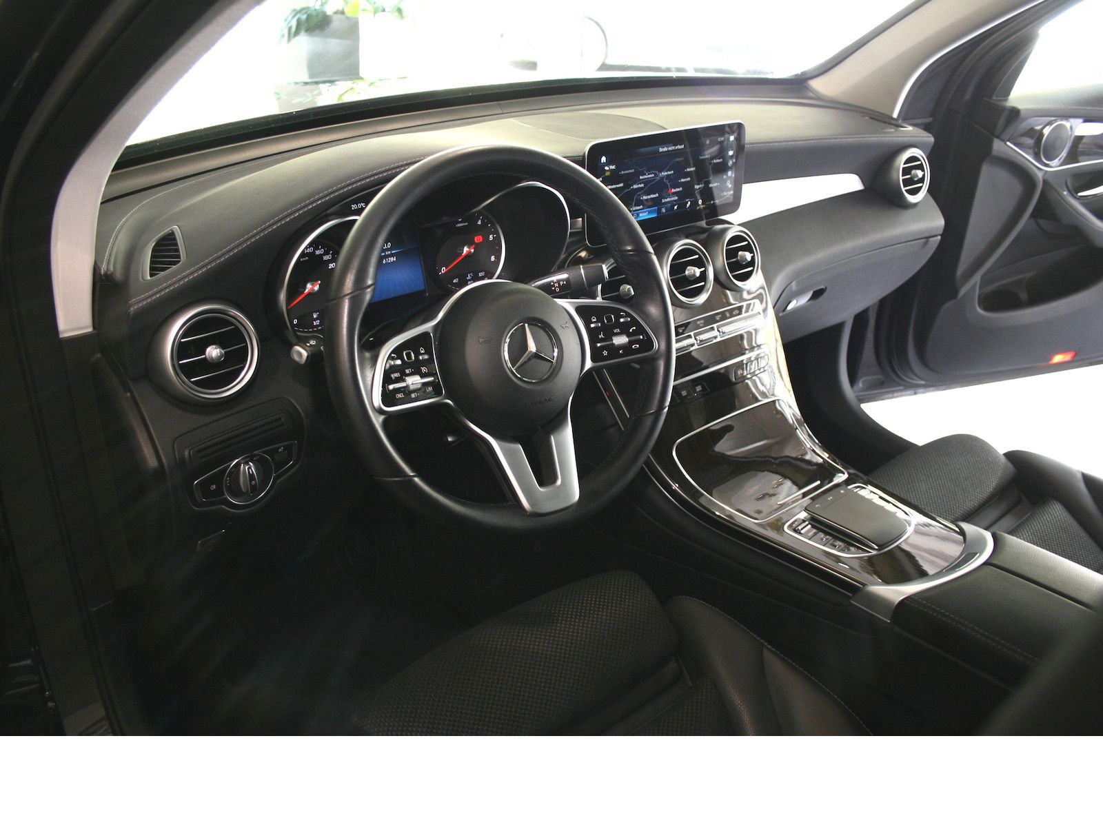 Fahrzeugabbildung Mercedes-Benz GLC 220 d 4M Offroad *LED*Totwinkel*Standheizung