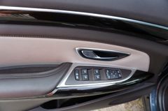 Fahrzeugabbildung Renault Espace V Elysée Navi Kamera  HeadUp Panorama ACC