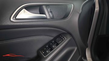Mercedes B 220 - 9