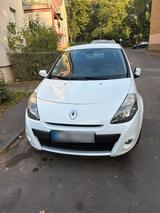 Renault Clio TomTom Sondermodel Tüv Neu - Renault Clio: Sportwagen