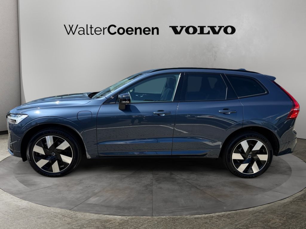 VOLVO XC60 T6 AWD Plug-in Hybrid Plus Dark 360° VOLVO XC60 T6 AWD Plug-in Hybrid Plus Dark 360°