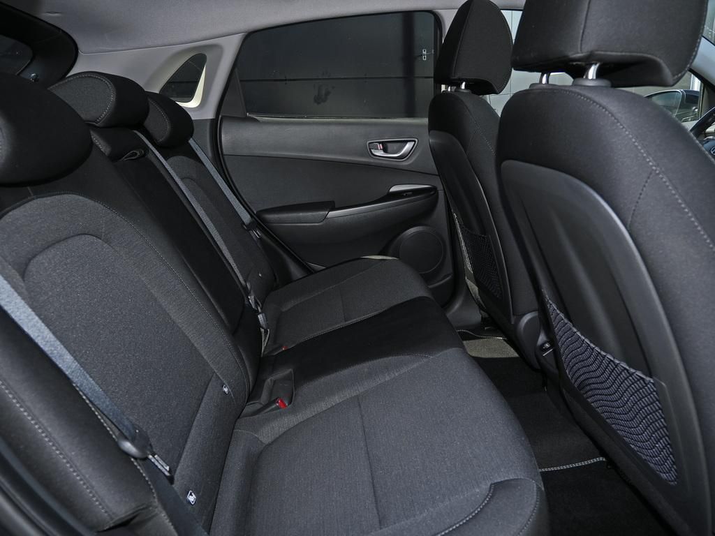 Fahrzeugabbildung Hyundai KONA TREND ELEKTRO 2WD KAMERA LED SPUR PDC TEMPO