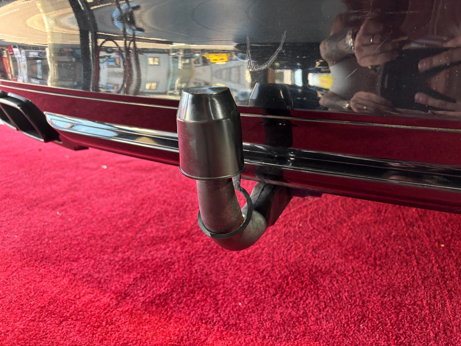 Fahrzeugabbildung BMW 760i L V12/MASSAGE/MEMORY/HUD/SCHIEBEDACH/KAMERA