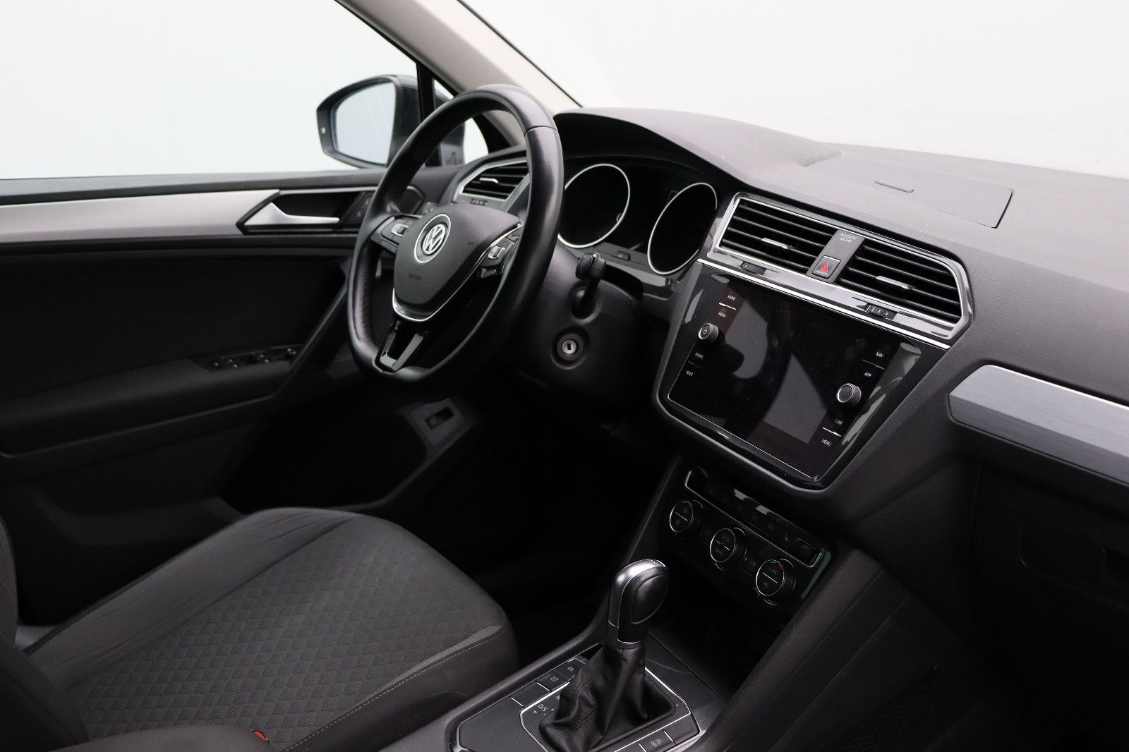 Fahrzeugabbildung Volkswagen Tiguan 2.0 Comfortline BMT/Start-Stopp