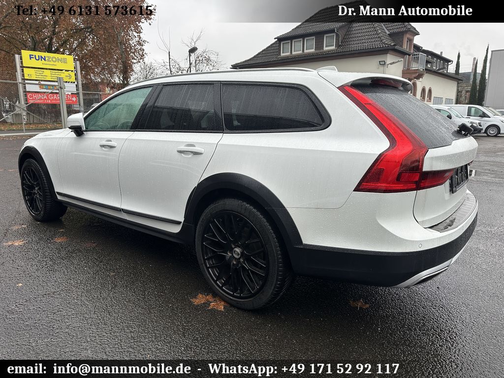 Volvo V90 Cross Country