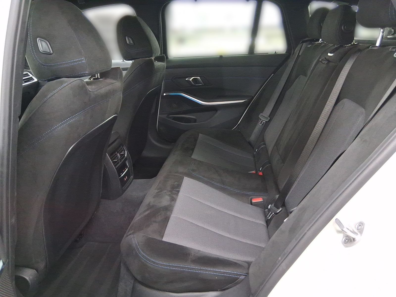BMW 320 - Bild 11