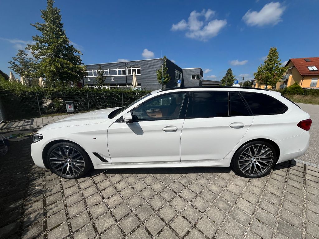 Image of BMW 530