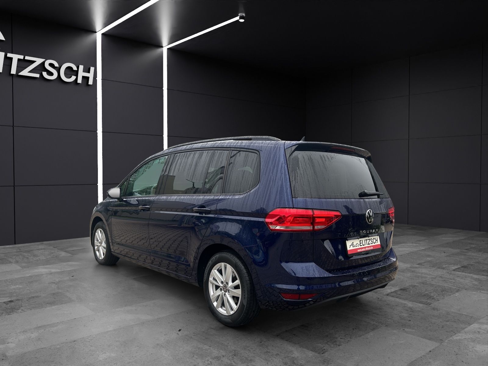 Fahrzeugabbildung Volkswagen Touran TDI Comfortline Navi PDC SH LM