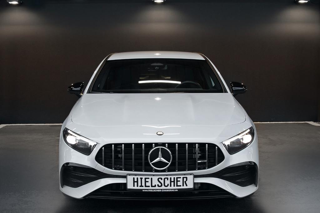 Mercedes-Benz A 35 AMG