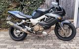 Honda VTR 1000 F - Offers