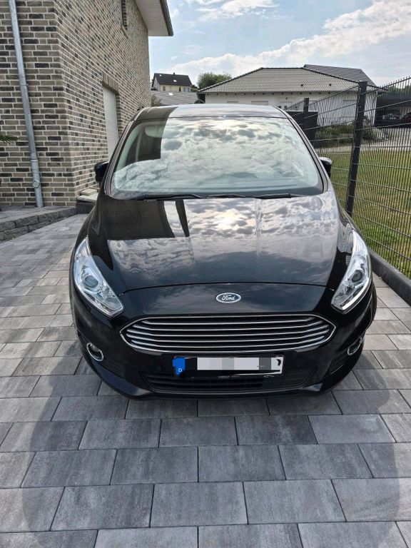 Image of Ford S-Max