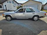 Mercedes-Benz Mercedes W124 250Diesel mit H-Kennzeichen - Mercedes-Benz 250: W124 D