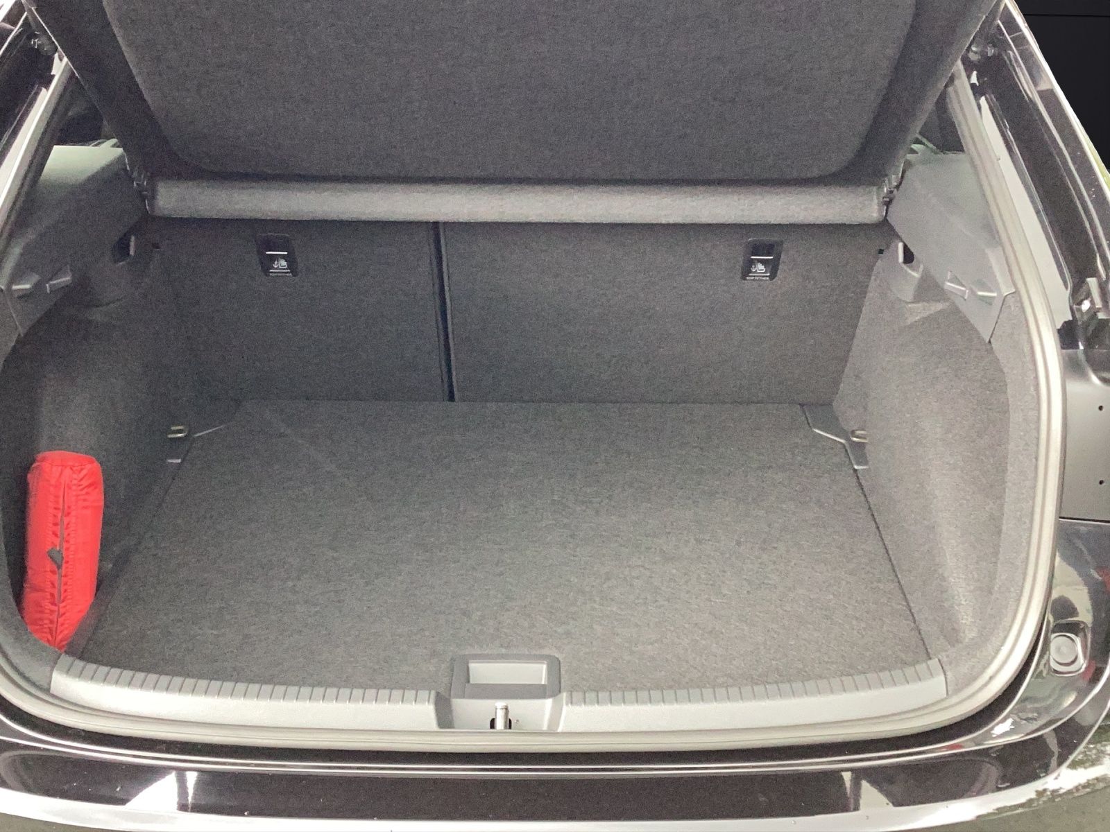 Fahrzeugabbildung Volkswagen Taigo DSG Matrix ACC Kamera