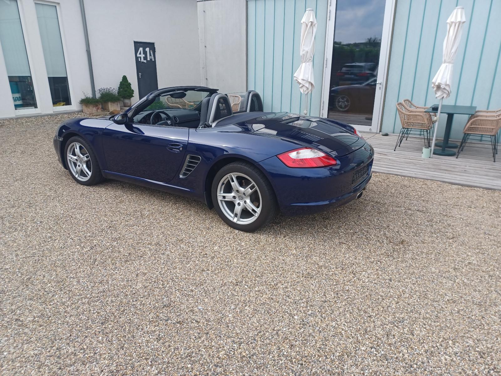 Porsche Boxster deutsch 44200km navi klima ufrei Schheft