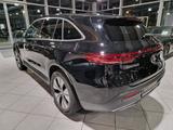 Mercedes-Benz EQC 400 4MATIC+DISTRO+MULTI-LED+KAMERA+SOUND+EAS - Mercedes-Benz EQC in Düsseldorf