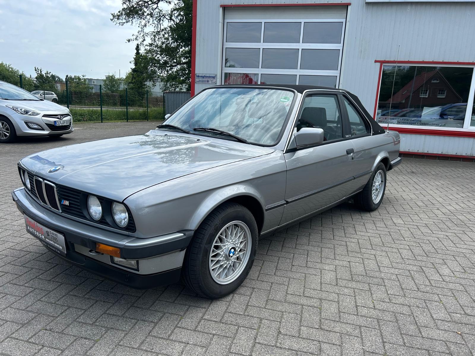 BMW E 30  318 i Sondermodell Baur Targa Cabrio